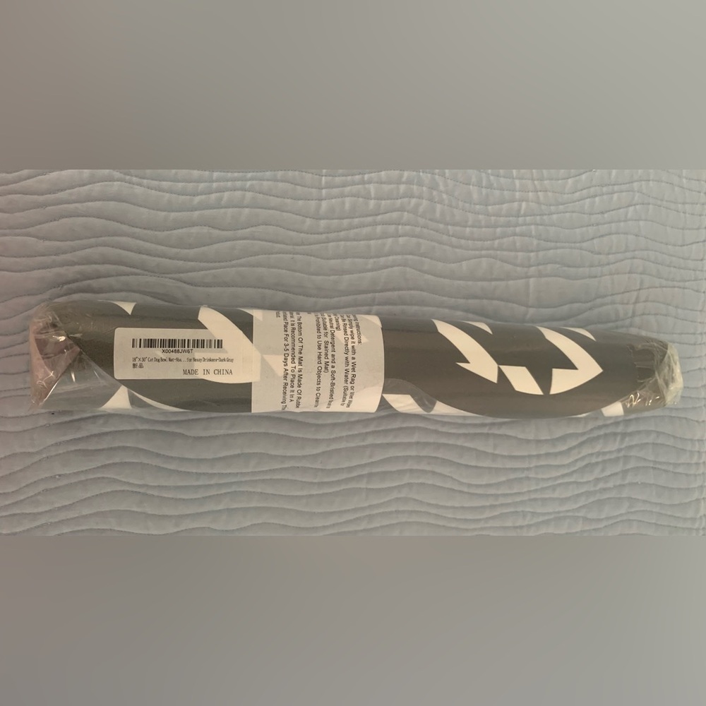 Mat for dog/cat bowls.  Dark Gray & White. New.
